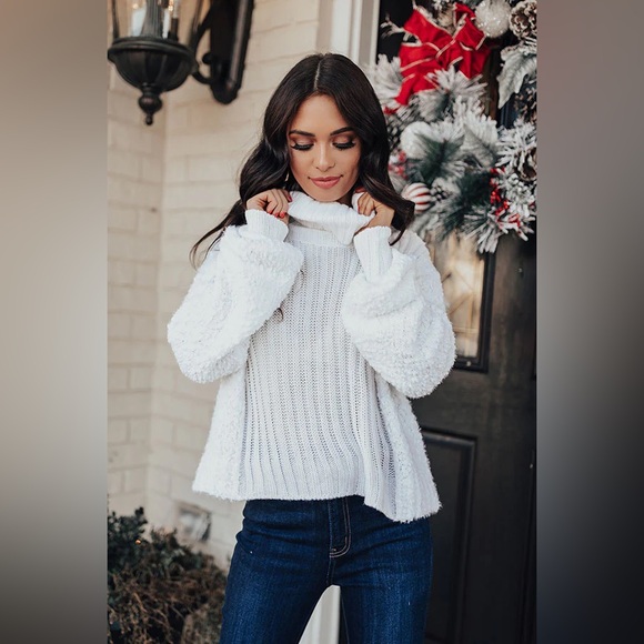 Vici White Textured Sweater - Picture 1 of 9